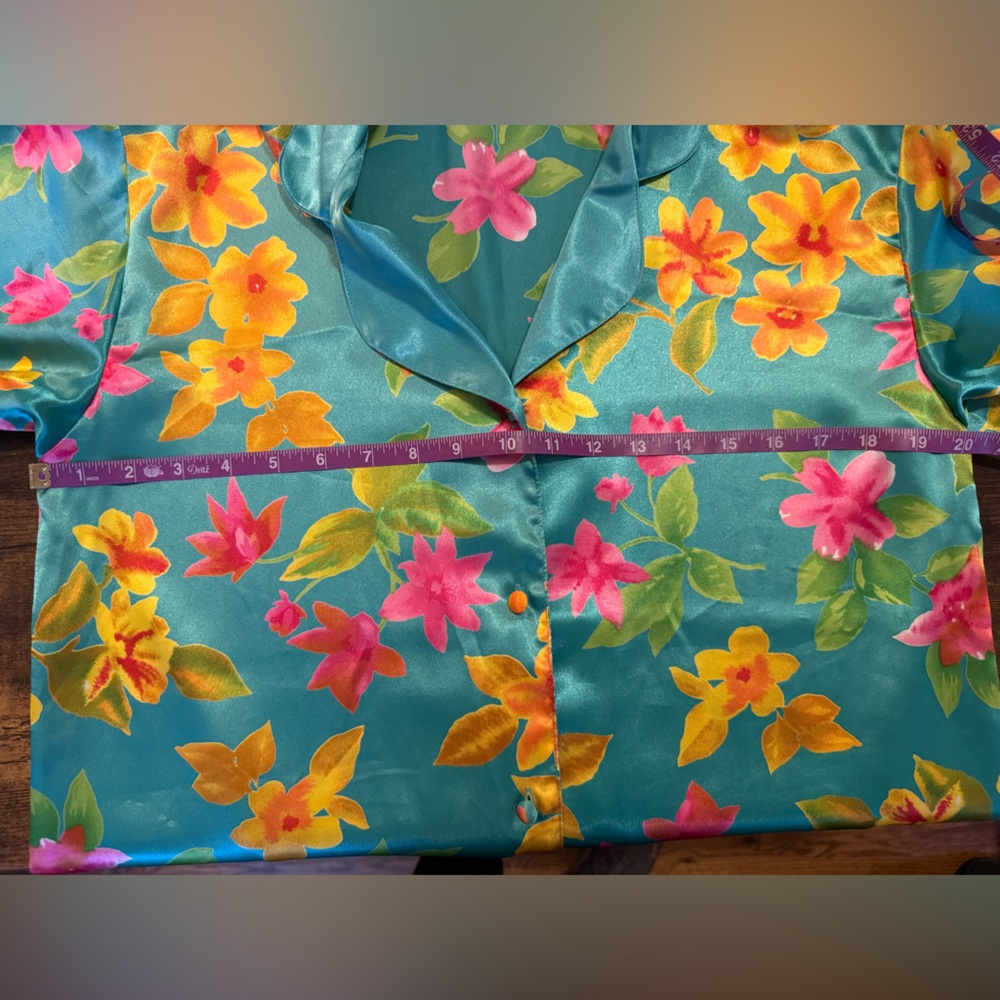 Victoria’s Secret Teal Hawaiian Vintage 90s Satin Pajamas Size P (XS) - Picture 5 of 13